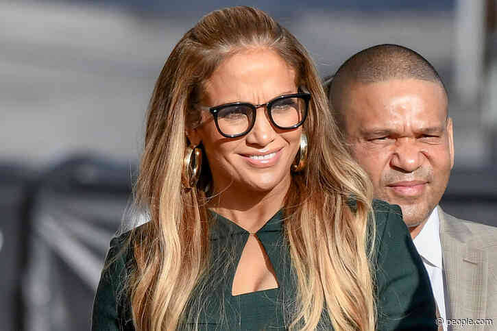 This Jennifer Lopez-Loved Eyewear Brand Has So Many Blue Light Glasses to Protect Your Eyes