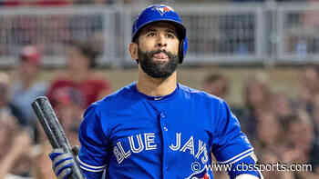 MLB free agent Jose Bautista shows off his pitching form in continued attempt to come back as two-way player