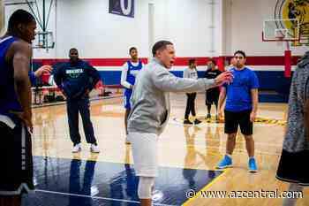 Mike Bibby takes next steps to become an NBA coach, examines Nico Mannion's draft stock - AZCentral