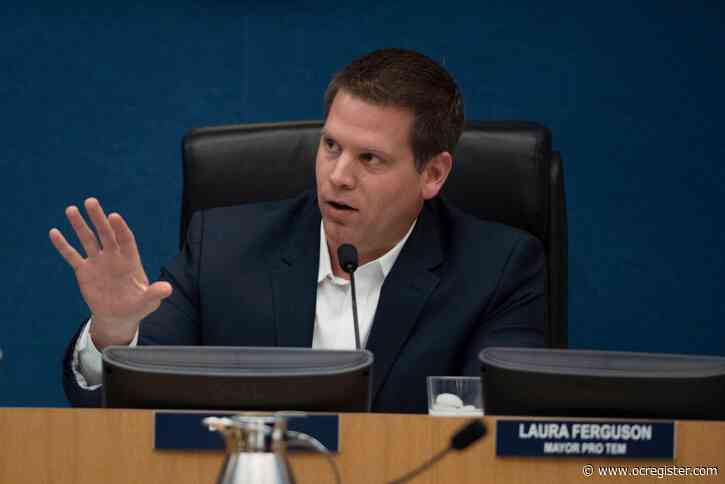 San Clemente Mayor Dan Bane to resign, is moving out of state