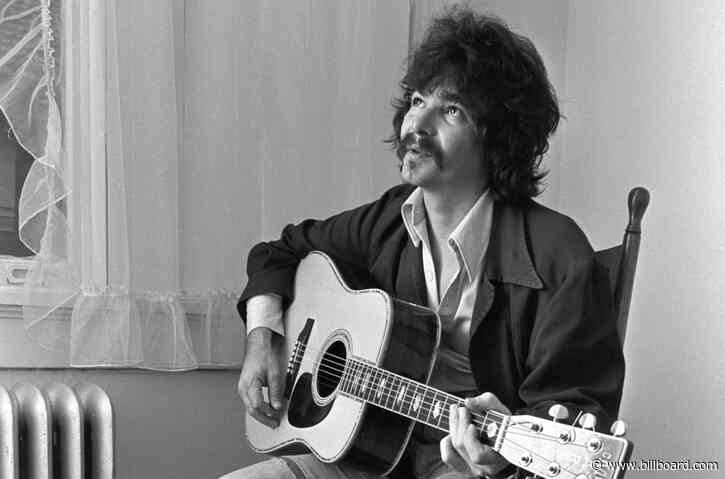 From Miranda Lambert to Bette Midler, Here Are the 10 Best Covers of John Prine Songs