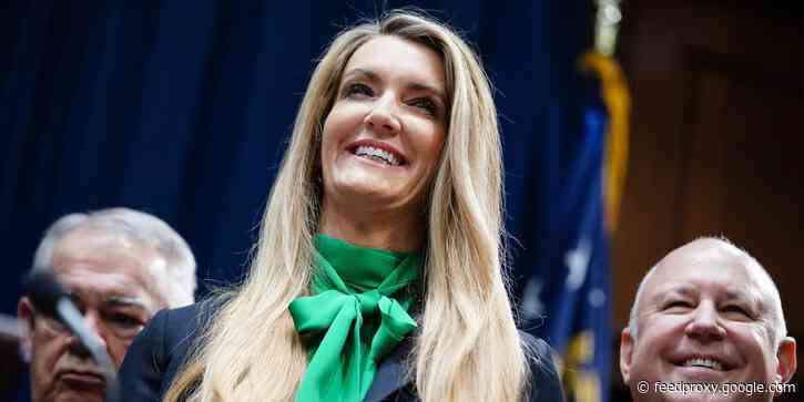 Senator who dumped stocks after confidential briefing says she'll divest from individual shares