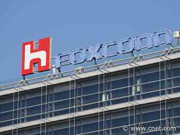 Foxconn works with Medtronic to make ventilators at its Wisconsin plant     - CNET
