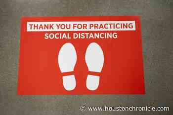 Grocers expand measures to promote social distancing in Houston-area stores - Houston Chronicle