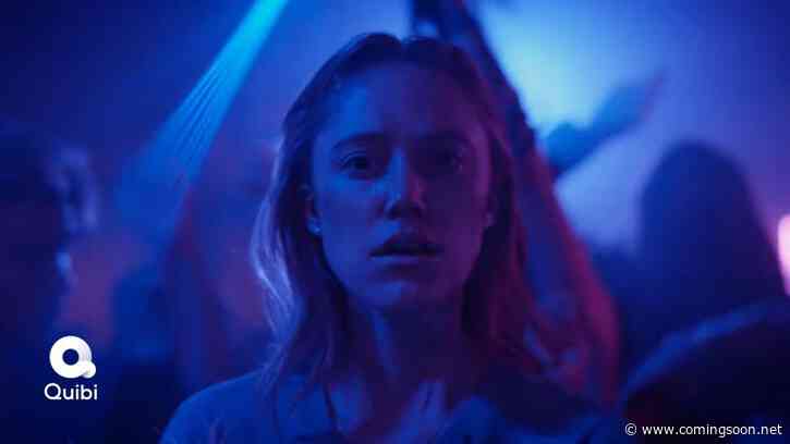 Maika Monroe Runs Away from Dane DeHaan in The Stranger Trailer 