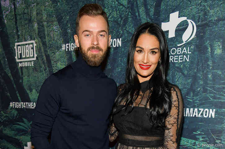 Pregnant Nikki Bella Says She 'Had to Cancel' Her Baby Shower amid Coronavirus Concerns