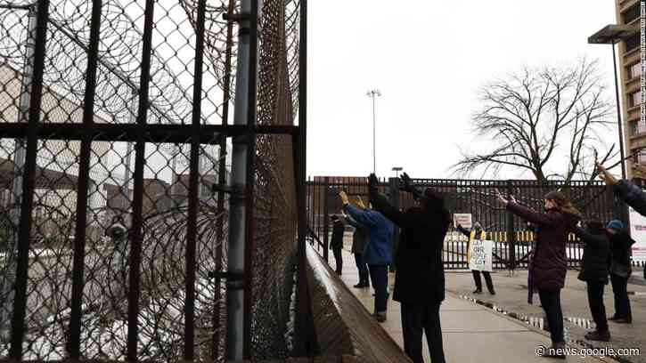 Prisons and jails across the US are turning into 'petri dishes' for coronavirus. Staffers are falling ill, too. - CNN