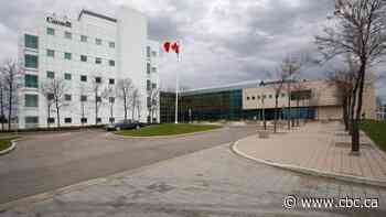 3 people linked to Winnipeg's National Microbiology Laboratory infected with coronavirus