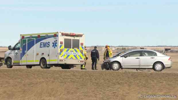 Calgary man dead after crash on Highway 9