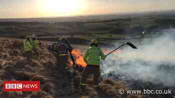 Darwen wildfire: Moorland blaze 'started deliberately'