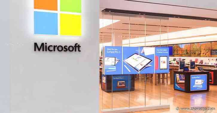 Microsoft Store employees are training schools, businesses in remote working