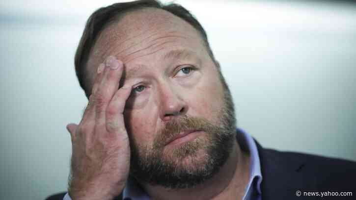 Feds Warn Alex Jones to Stop Hawking Coronavirus Scams