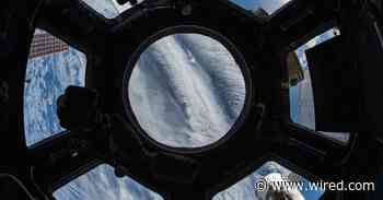 Astronaut Mike Massimino on How to Make the Most of This Isolation