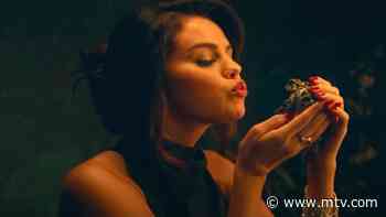 Watch Selena Gomez Turn Dudes Into Frogs In Her ‘Boyfriend’ Video