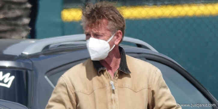 Sean Penn Volunteers With CORE at COVID-19 Coronavirus Testing Stations in LA
