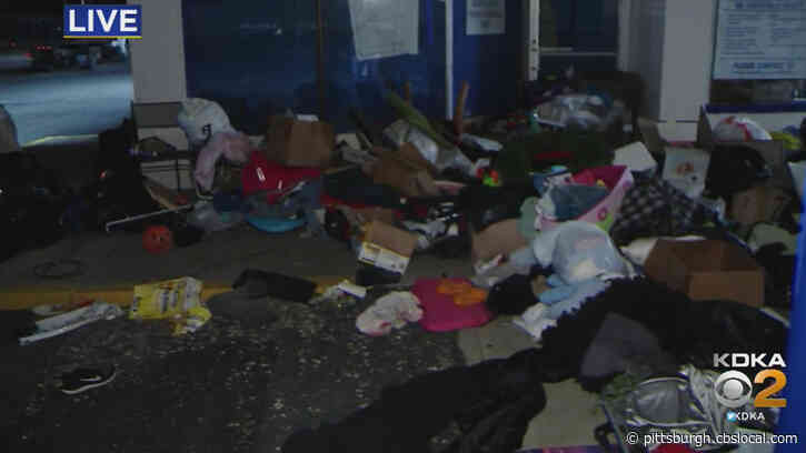 After Donations Pile Up, Volunteers To Clean Up Items Outside Closed Coraopolis Thrift Shop