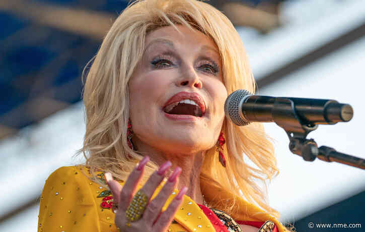 Dolly Parton uploads six albums to digital streaming platforms