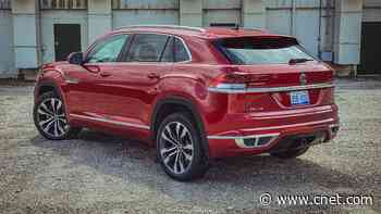 2020 Volkswagen Atlas Cross Sport delivers sharp looks and surprising practicality     - Roadshow