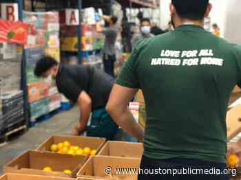 As COVID-19 Upends Religious Holidays, Houston’s Faithful Celebrate By Helping Others - Houston Public Media