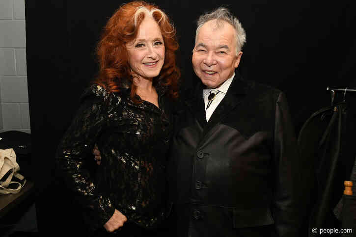 Bonnie Raitt Dedicates Performance of 'Home' to John Prine After His Death: 'Still So Heartbroken'