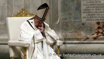 Pope: Easter gives hope in our ‘darkest hour’
