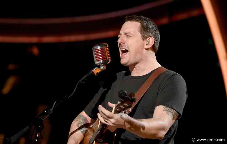 Country singer Sturgill Simpson has tested positive for coronavirus