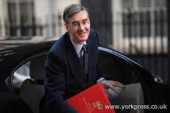 Coronavirus: Ministers resist urge to recall Parliament before April 21