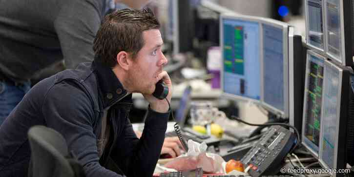 'Keep some powder dry': A Wall Street chief strategist explains why stocks could repeat an ugly crash that's only occurred once since World War II