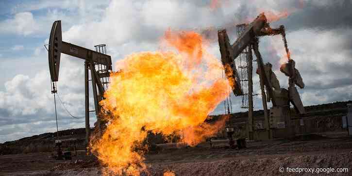 Dividends of 7 top oil majors face a mounting risk of being cut, a top analyst warns