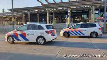 Spoorvakbond wil dat politie vaker surveilleert op stations na incident coronaspuger