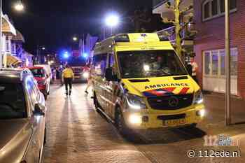Persoon door het dak gezakt aan de Notaris Fischerstraat in Ede