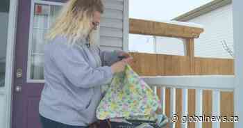 Coronavirus: Lethbridge non-profit making hundreds of garment bags, headbands for health-care workers - Global News