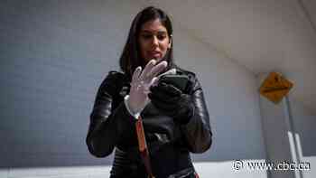 'It's really lifesaving': From getting groceries to babysitting, 'caremongering' brings communities together