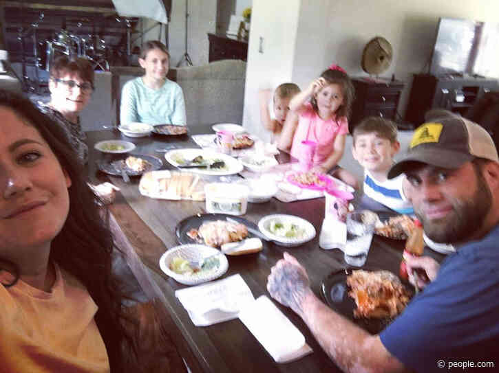 Teen Mom 2's Jenelle Evans and David Eason Spend Easter Together: 'Everyone Got Along'