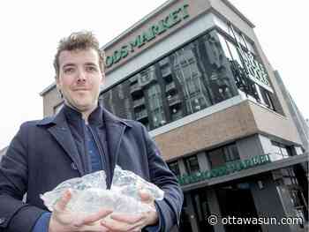 Ottawa man's free hand sanitizer a win-win project - Ottawa Sun