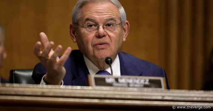 Apple responds to senators’ privacy fears over COVID-19 screening tools