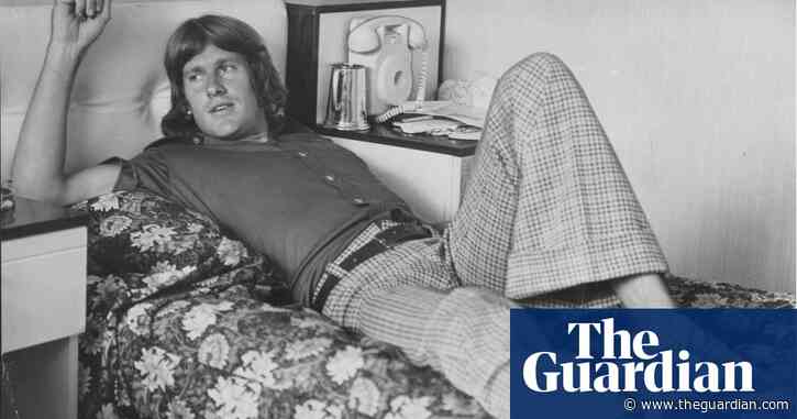 The Spin | When John Walker ran the forgotten mile at 1977's Centenary Test