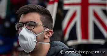 Government to make decision on people wearing face masks outdoors