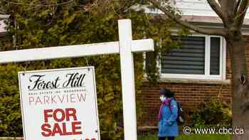 Home sales fell 14% in March as COVID-19 settled in, CREA says