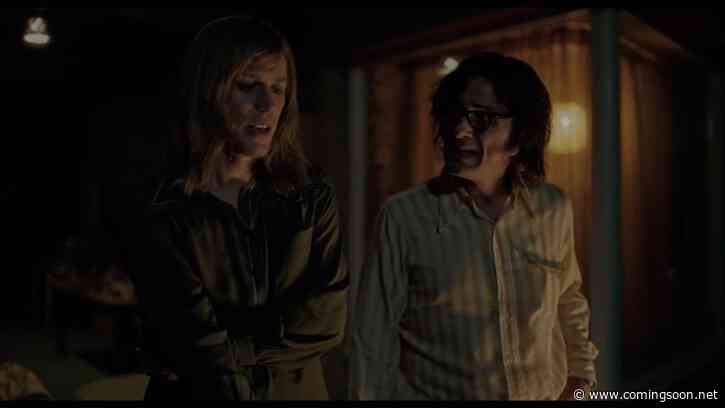 Stardust Clip Features Johnny Flynn as David Bowie