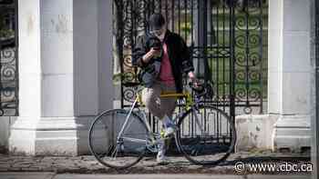 Scammers taking advantage of COVID-19 fears, police warn