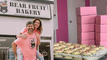 Texas City bakery gives part of their profits to different small business each week