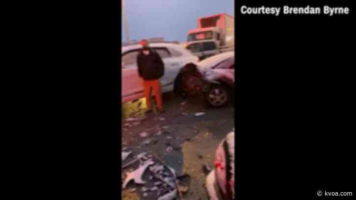 Pileup along icy Chicago expressway sends 14 to hospitals