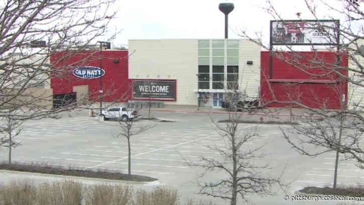 Nebraska Outdoor Outlet Mall Plans To Reopen Before State’s Coronavirus Cases Peak