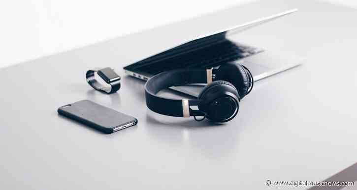 Apple’s New High-End Headphones May Have Interchangeable Parts