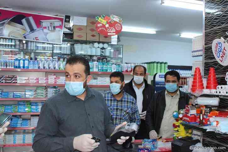 Libyans rush to stock up for Ramadan before coronavirus curfew kicks in