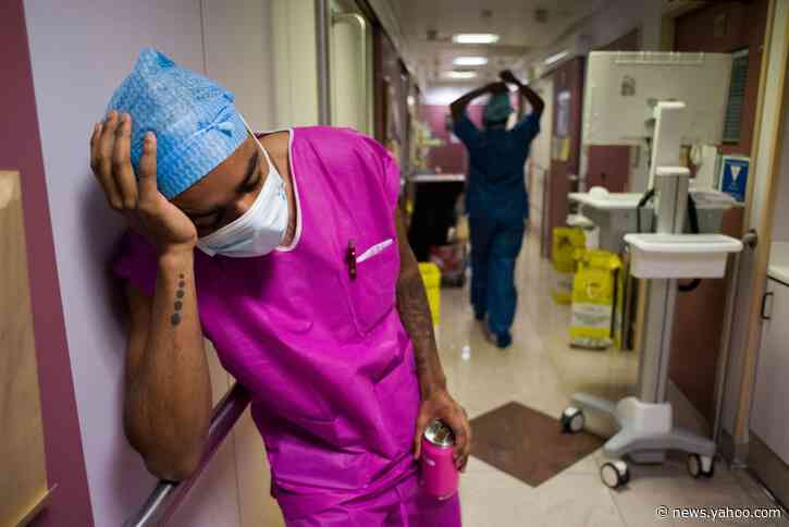 France’s Virus Cases Climb by 17,164 to More Than 165,000