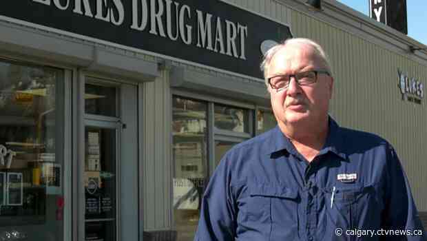 Alberta pharmacists still waiting on crucial PPE shipments