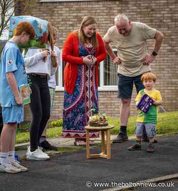 Neighbours take to the street to sing for Jude