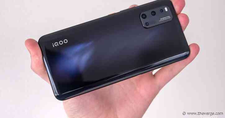 The iQOO 3 5G is a gaming phone that doesn’t look like a gaming phone